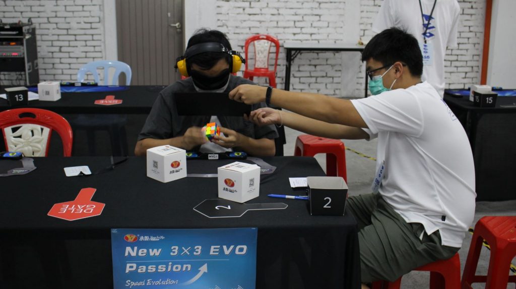 A participant of the 3x3x3 Blindfolded Final event 